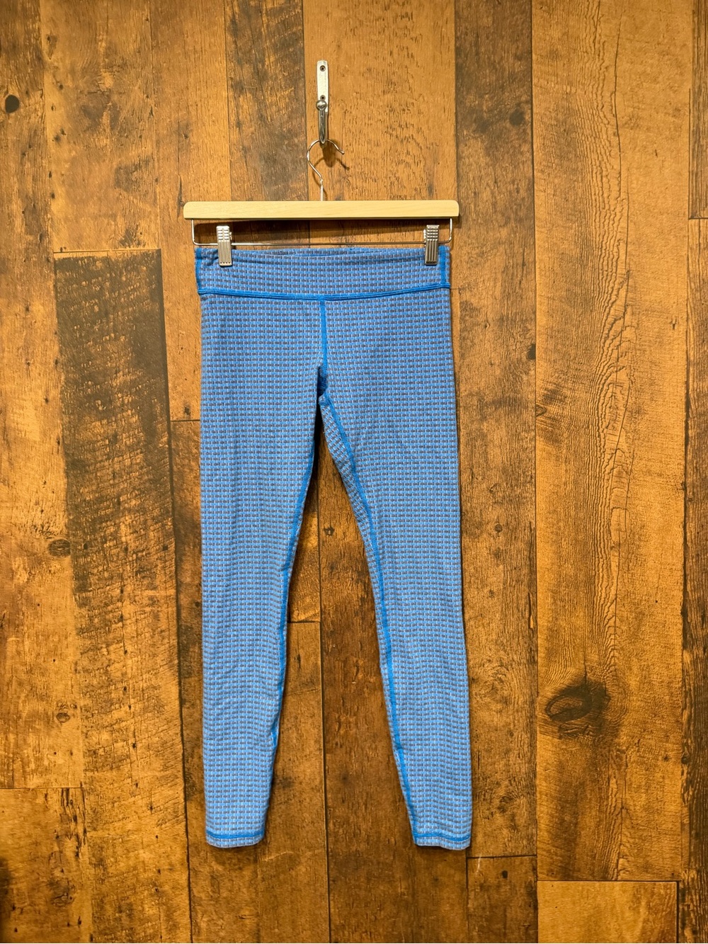 Ivivva by lululemon blue leggings design size 14 EUC